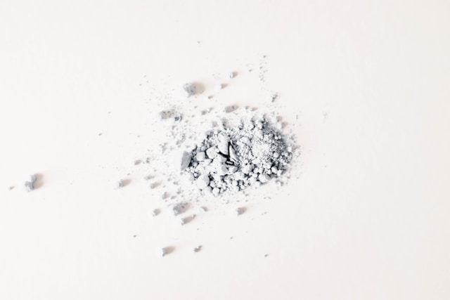 polvere di zinco come ingrediente da usare nella skincare per la propria pelle